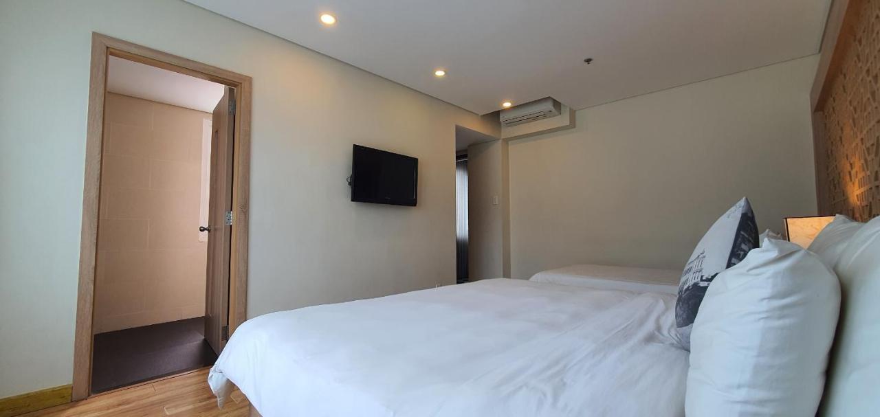 Gemini Saigon Hotel & Apartment Ho Chi Minh-stad Buitenkant foto