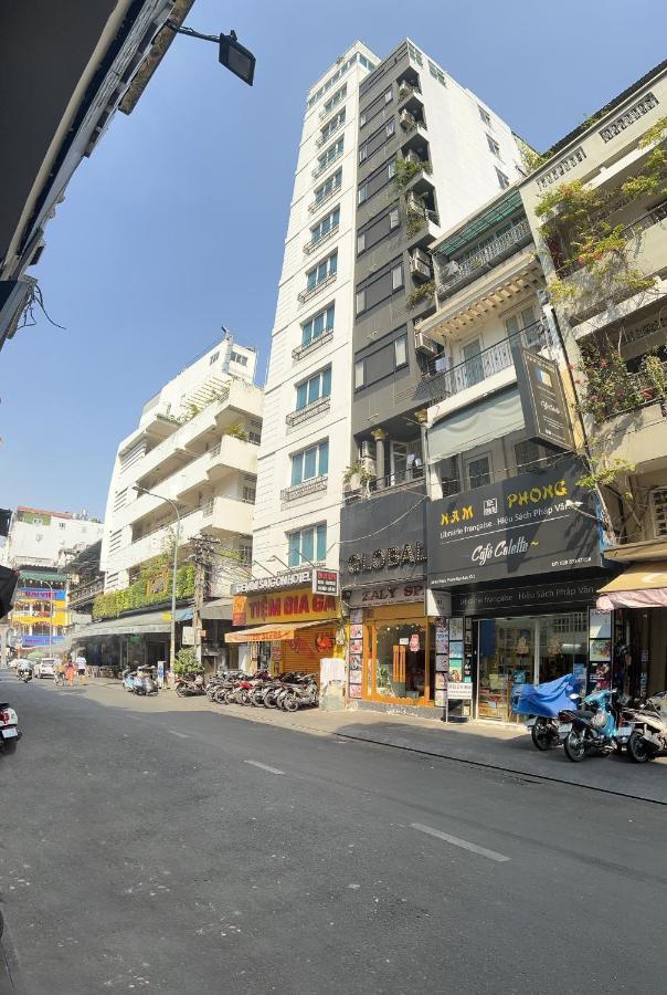 Gemini Saigon Hotel & Apartment Ho Chi Minh-stad Buitenkant foto