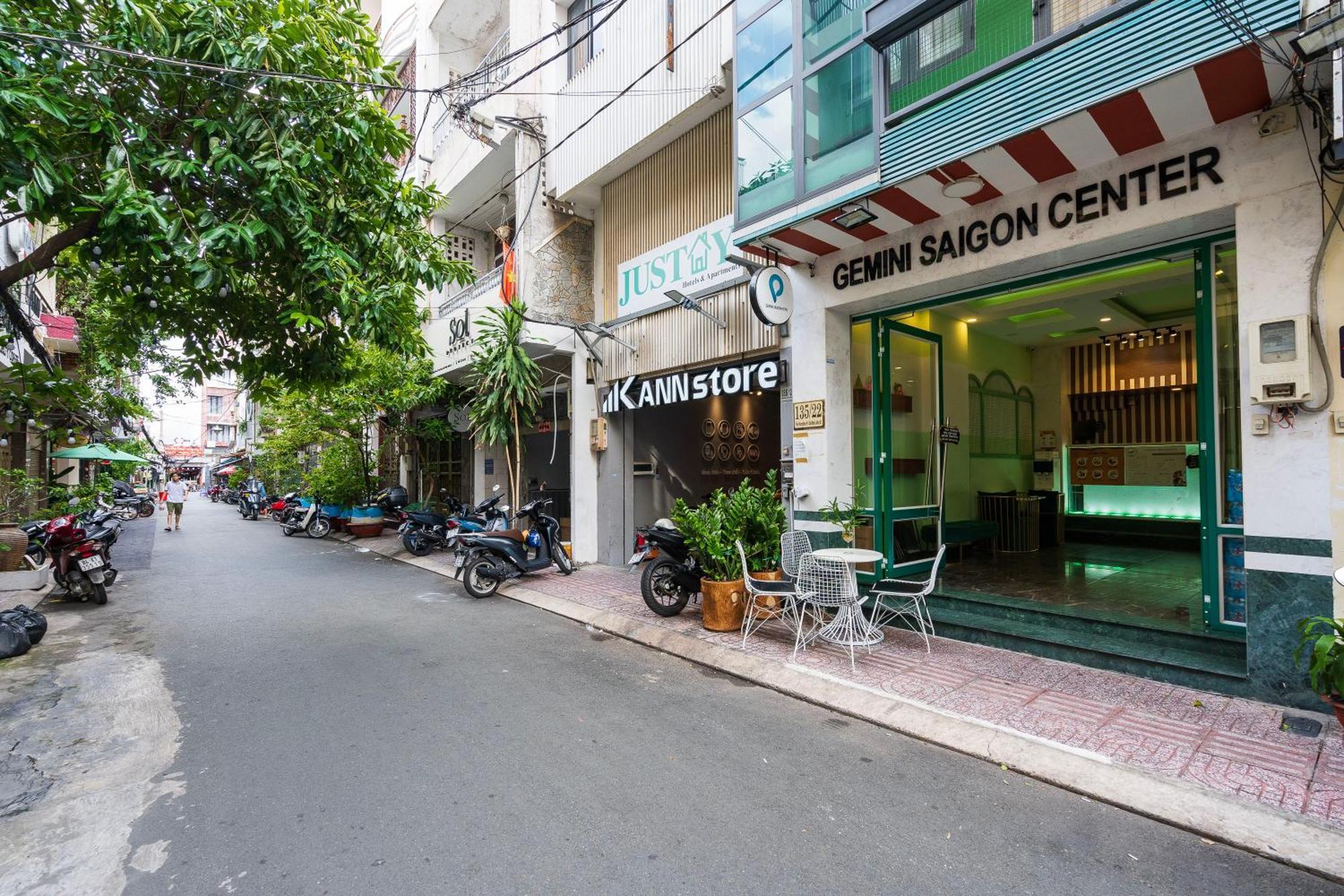 Gemini Saigon Hotel & Apartment Ho Chi Minh-stad Buitenkant foto